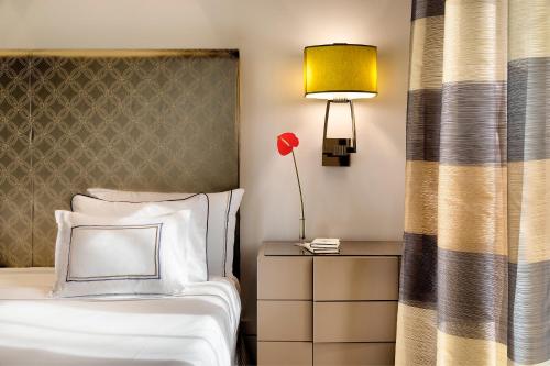 581940858 Meliá Genova