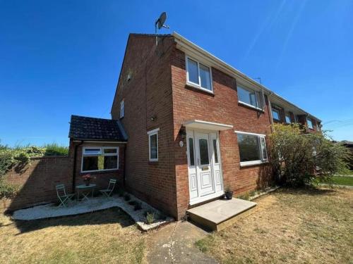 Whole house with 4 bedrooms open NOW for contractor or holiday bookings- near Abingdon and Oxford gîte à louer RAF Abingdon