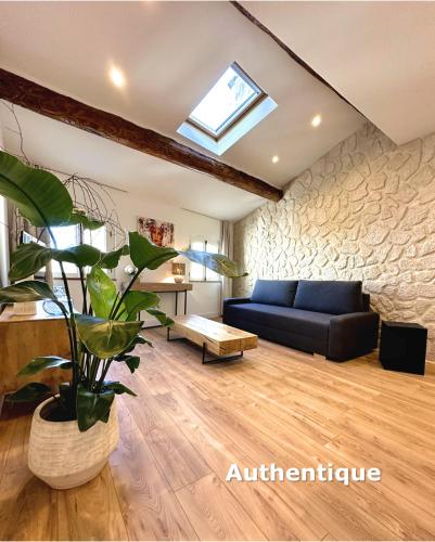Superior One-Bedroom Apartment