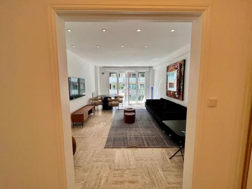 Viva Riviera Large 3 Bedrooms with balcony