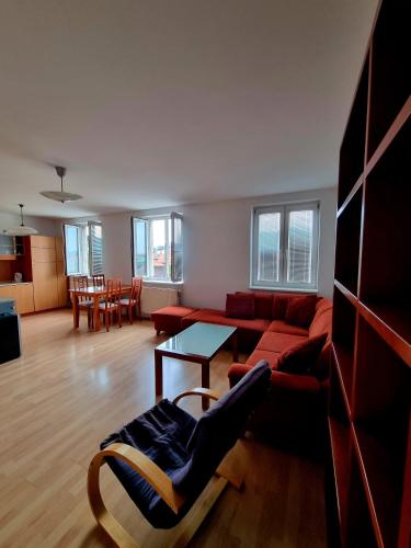 3 room Apartment near the train station and center, Bratislava