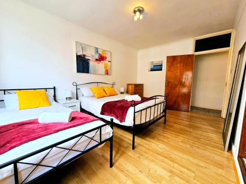 Bright & Spacious Home in Building with Lift, right next to Bayswater Station - Walk to Kensington Palace, Hyde Park, Little Venice & Notting Hill, Londýn (fotografie 4)