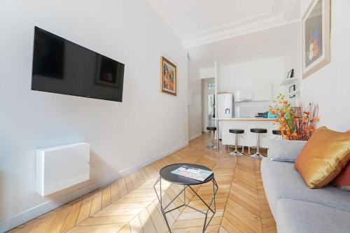 Luxe 1-BR Gem Louvre & Opera 3