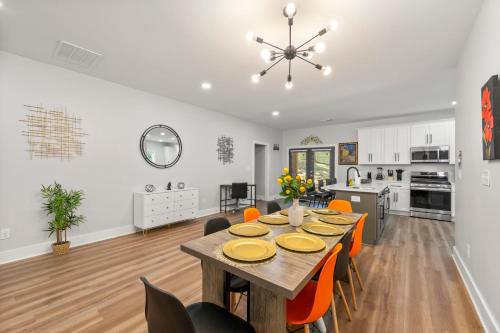 Cute Haven In Athlanta by Deity Villas thumb 4
