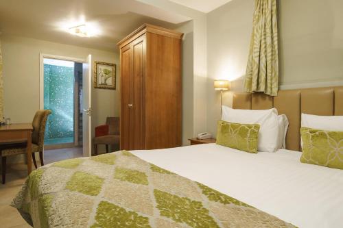 1 double bed