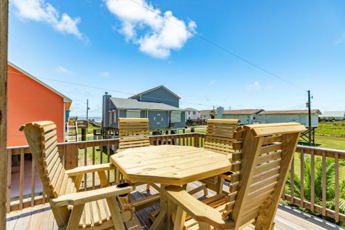 Capri - Beach View & Private Walkway- Pet Friendly, Surfside Beach (foto 4)