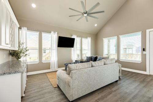 Capri - Beach View & Private Walkway- Pet Friendly, Surfside Beach (foto 7)