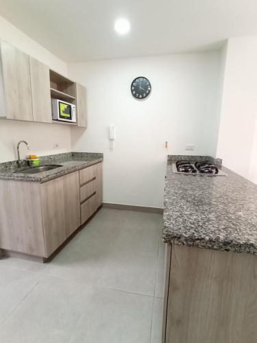 Laureles, Avenida 80 Medellin, Apartamento Exclusivo, Medellín (photo 3)