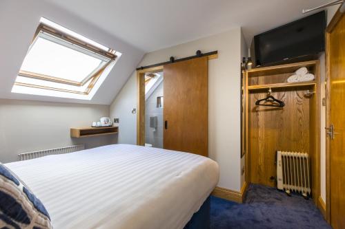The Dingle Pub B&B - image 12