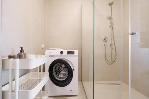 Ottakring Studio Apartment - image 10