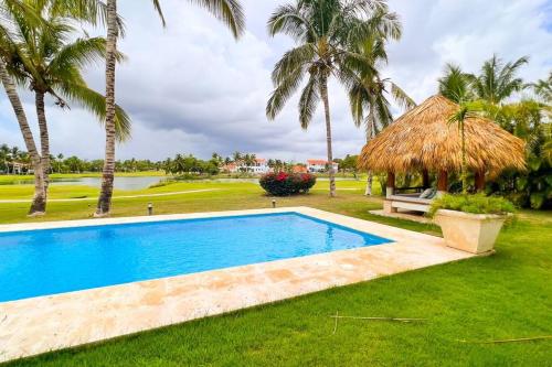 New Lake View Villa Cocotal Golf - Tap to explore photos