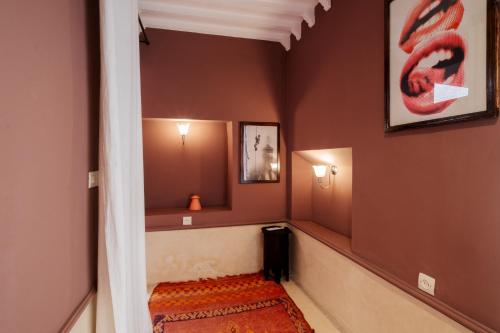 Superior Queen Room image 5
