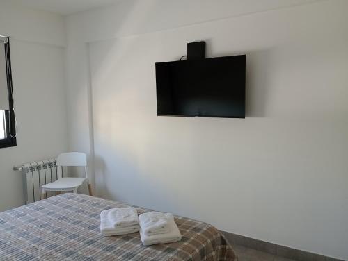 One-Bedroom Apartment image 7
