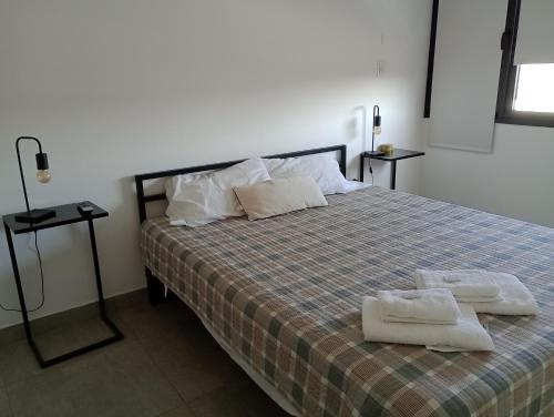 One-Bedroom Apartment image 4