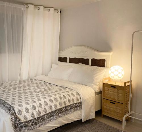 roasterblock 2BR flat 33m2 near Hongdea by the hanriver, Séoul