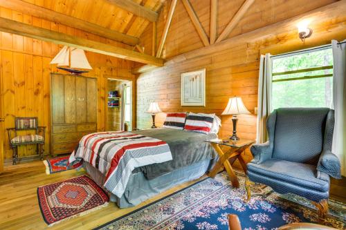 Cozy Jasper Cabin Walk to On-Site Waterfall! - main image