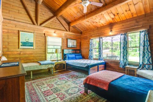 Cozy Jasper Cabin Walk to On-Site Waterfall! - image 9