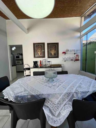Casa espaçosa com piscina! (Casa espacosa com piscina!) in ปาร์เกเอสโตริล