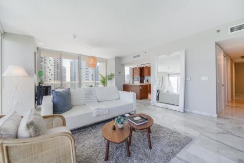 Breathtaking City Views at Icon W Lux Brickell in Miami, USA