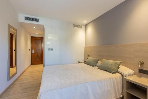 1 double bed