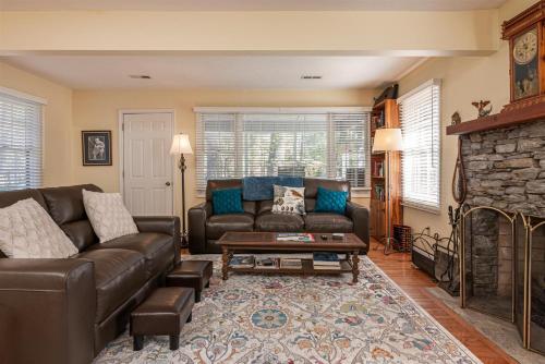Bears` Lodge at Bonclarken in Flat Rock, USA