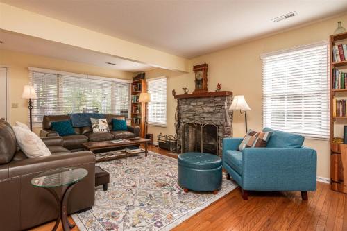 Bears` Lodge at Bonclarken in Flat Rock, USA