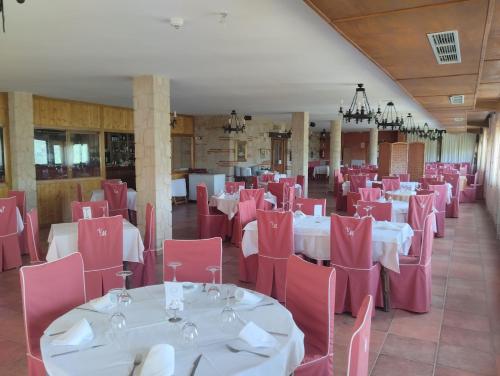 Restaurant, Hotel Condado de Miranda in Miranda Del Castanar