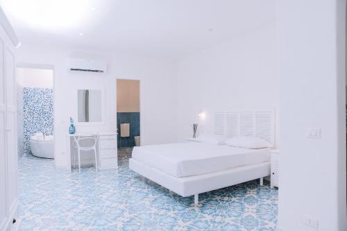 Omare Apartments