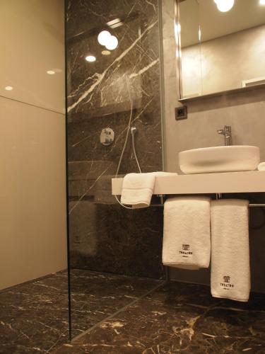 Theatre Hotel - image 2