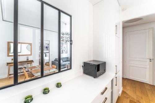 Luxury Appartement Champs Elysees - image 11