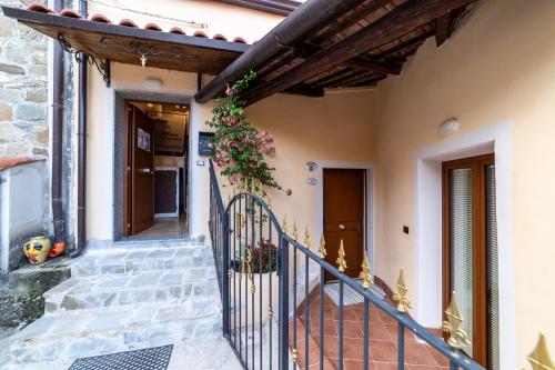 Hotelli välisilme, Portico Rodriguez Abatemarco in Montano Antilia