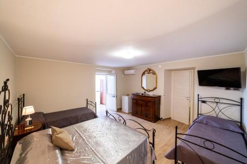 Portico Rodriguez Abatemarco