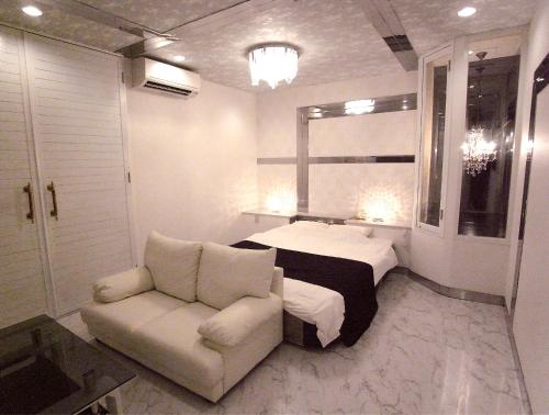 ホテル暴れ狸の鬼袋姫路駅前店 男塾ホテルグループ, Himeji (foto 9)