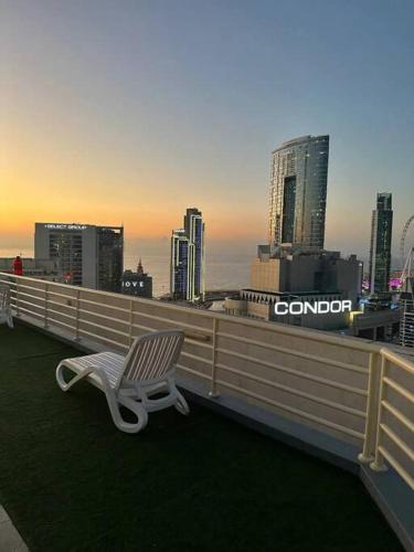 Gorgeous Sea View from 2BR w Rooftop Pool, Dubaj (zdjęcie 5)