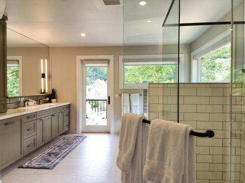 Vannas istaba, Hollywood Manor House in Cottage Lake (WA)