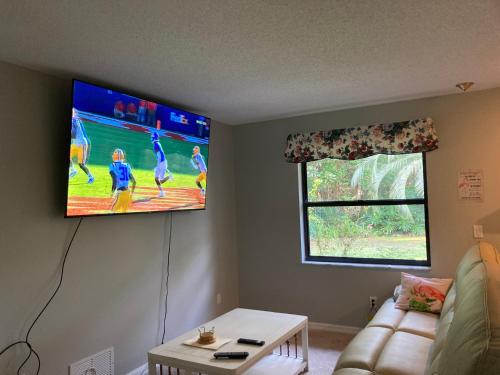Flamingo Heated Pool House in Palm Coast, USA