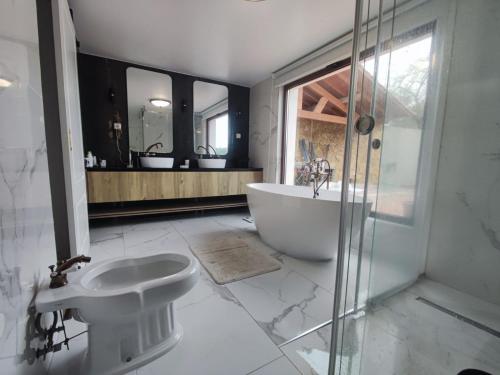 Zuhanyzó, Casa do Vô Sousa (Casa do Vo Sousa) in Pombal