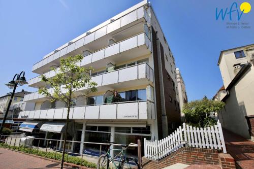 Apartment with Balcony image 2