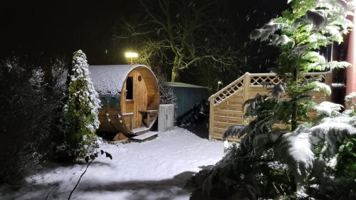Szauna, Cabin by the lake for 4 people with Fireplace and Sauna in Joachimsthal