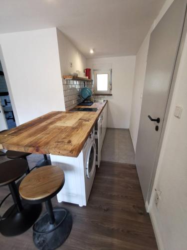 Konyha, Cabin by the lake for 4 people with Fireplace and Sauna in Joachimsthal
