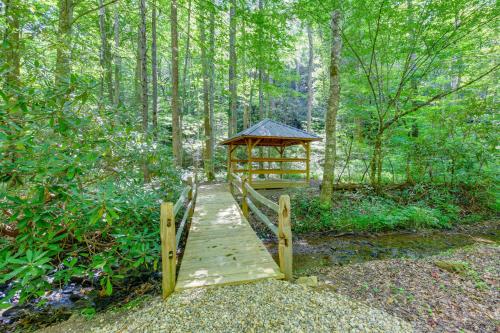 Fire Pit Tree-Lined Gem in Cosby Fire Pit Tree-Lined Gem in Cosby
