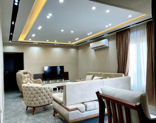 NileFront 2BR StarTowers Maadi - Tap to explore photos