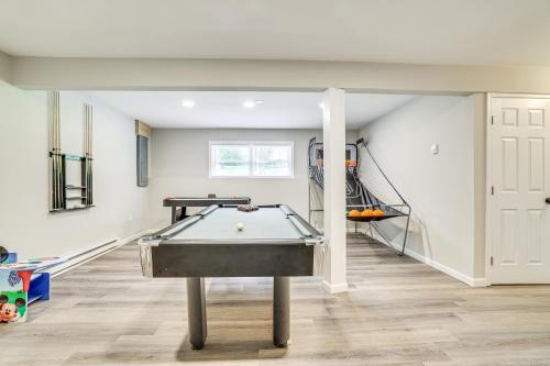 Family-Friendly Tobyhanna Home Lake and Pool Access