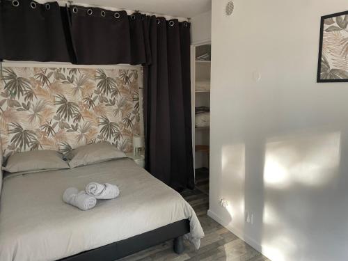 La Cardonille appartement avec patio near Parc de Bagatelle