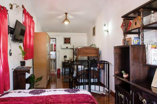 La Gloria in Barrio Bajo la Vina