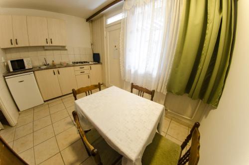 Solar Club Hotel - image 10