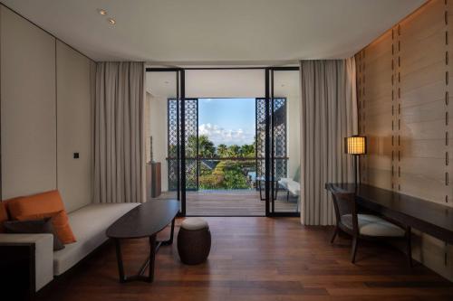 Deluxe Double Room with Ocean View image 10