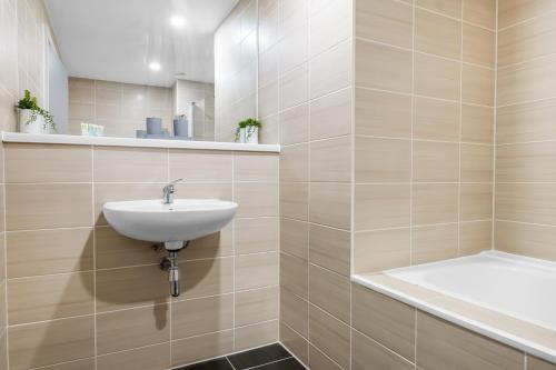 Waterfront Luxury Apartment, Liverpool (photo 4)