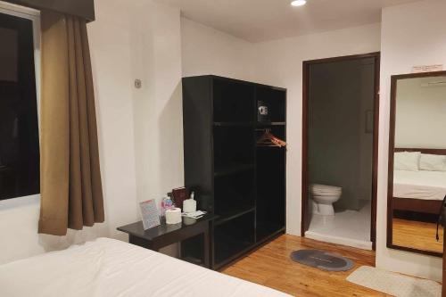 room detail thumbnail 0