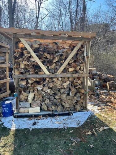 Old farmhouse with Hot tub in the Finger Lakes in 霍斯黑兹
